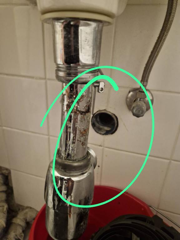 Dringender Installateur Notdienst Einsatz am Samstag um 18:30 Uhr im 22. Bezirk Wien – Sanitärservice Wien